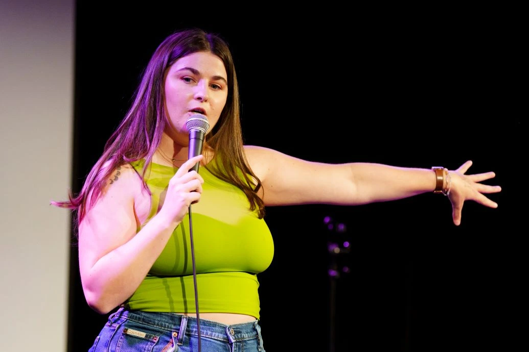 Molly Force performs stand-up comedy at Dunedin Fringe. Armstrong Photography