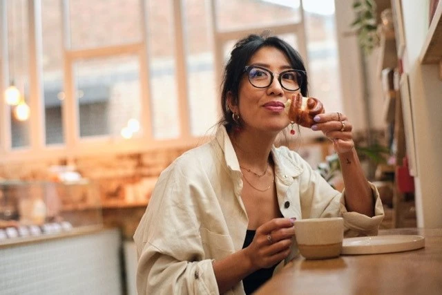 Celeste Wong AKA The Girl in the Cafe