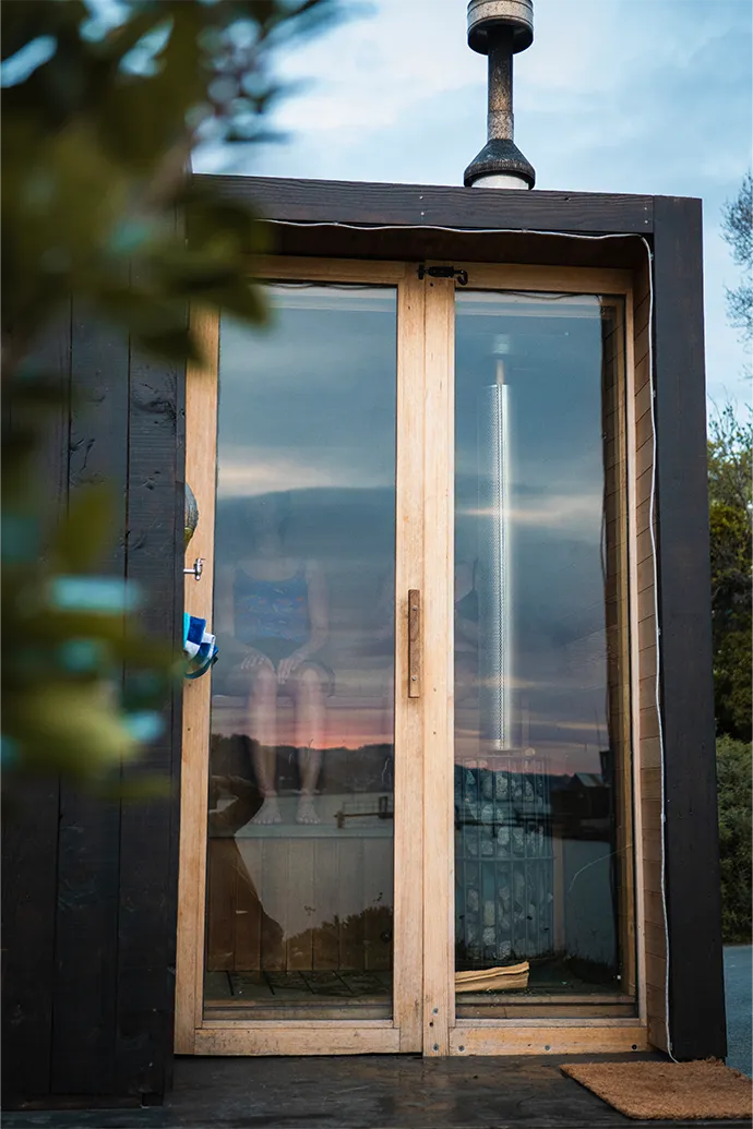 content-vertical-6.webp Oranga Saunas